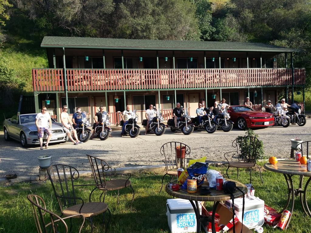 The River Inn Three Rivers Exterior photo
